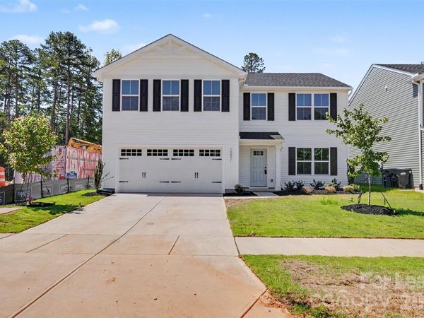 10051 Florentine Way, Charlotte, NC 28214