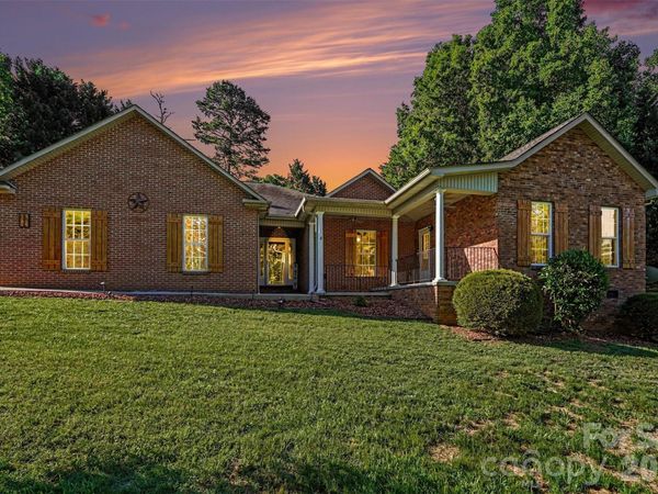 6826 Teal Drive, Denver, NC 28037