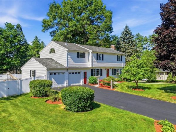 1 Valleyview Drive, Merrimack, NH 03054