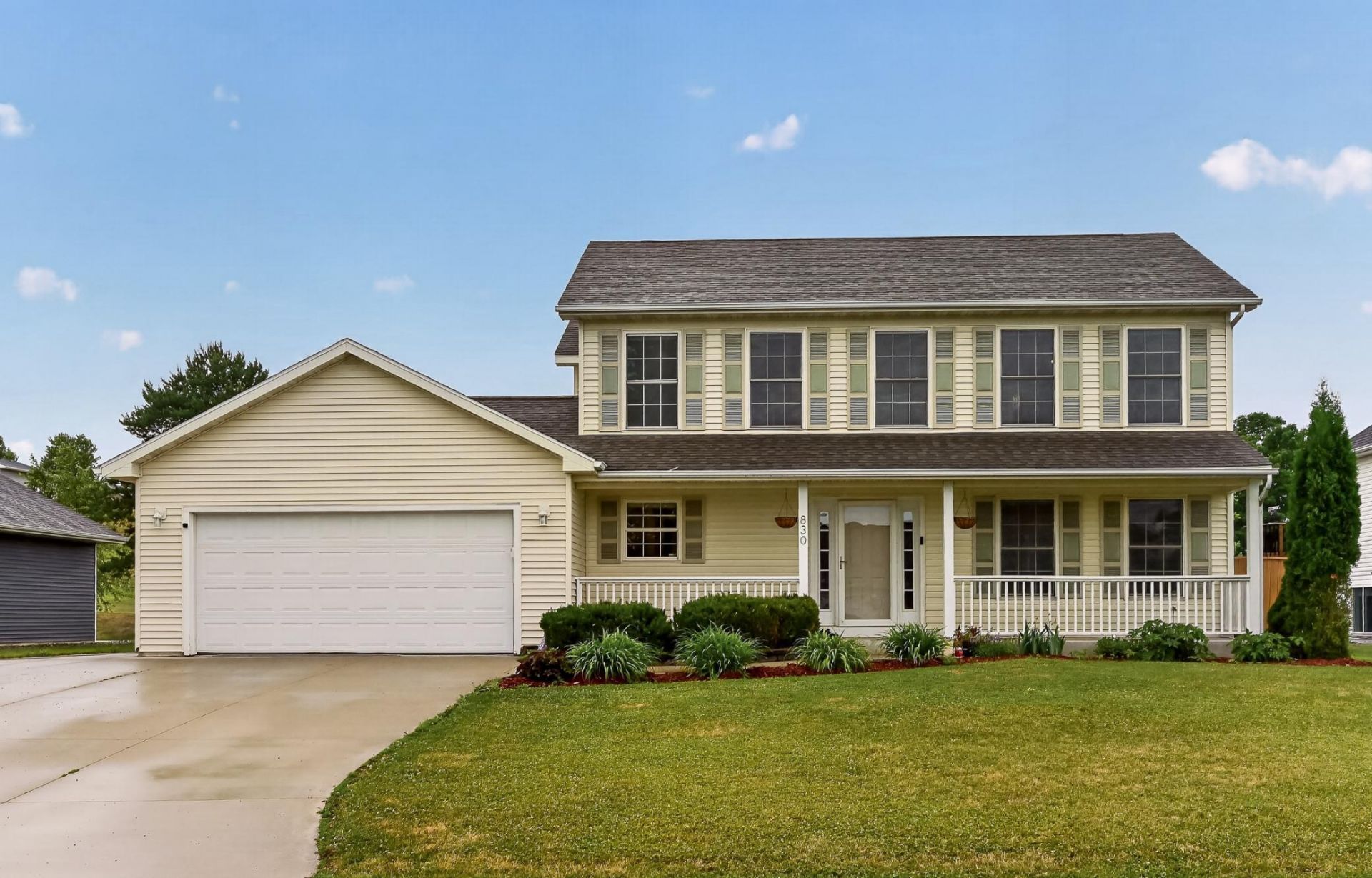 830 8th Avenue SW, Pine Island, MN 55963
