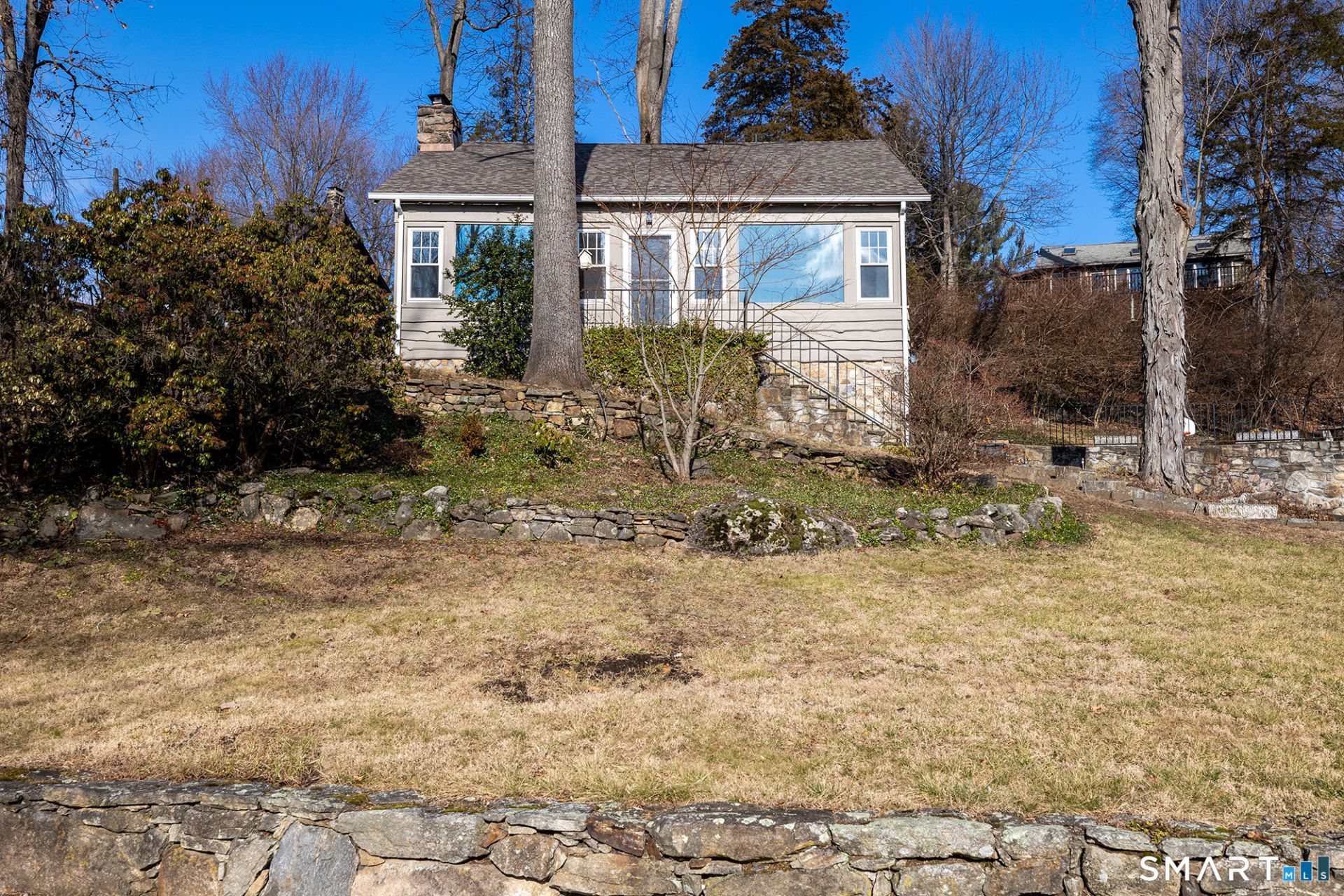 16 Crescent, Ridgefield, CT 06877 Main Photo