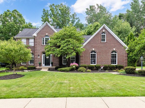 5187 Medallion Drive E, Westerville, OH 43082