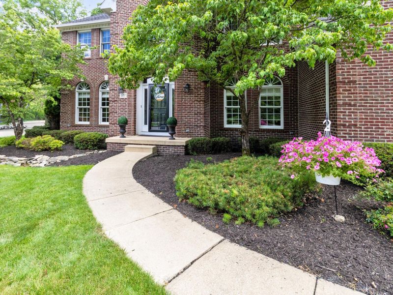 5187 Medallion Drive E, Westerville, OH 43082 Photo 6