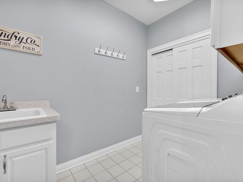 5187 Medallion Drive E, Westerville, OH 43082 Photo 77