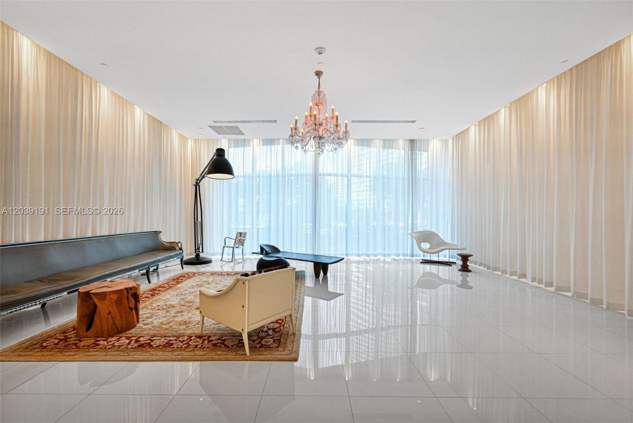475 Brickell Ave, Unit 3113, Miami, FL 33131 Photo