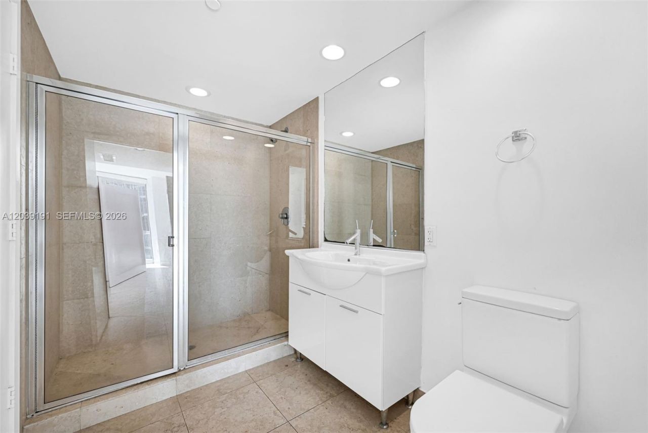 475 Brickell Ave, Unit 3113, Miami, FL 33131 Photo