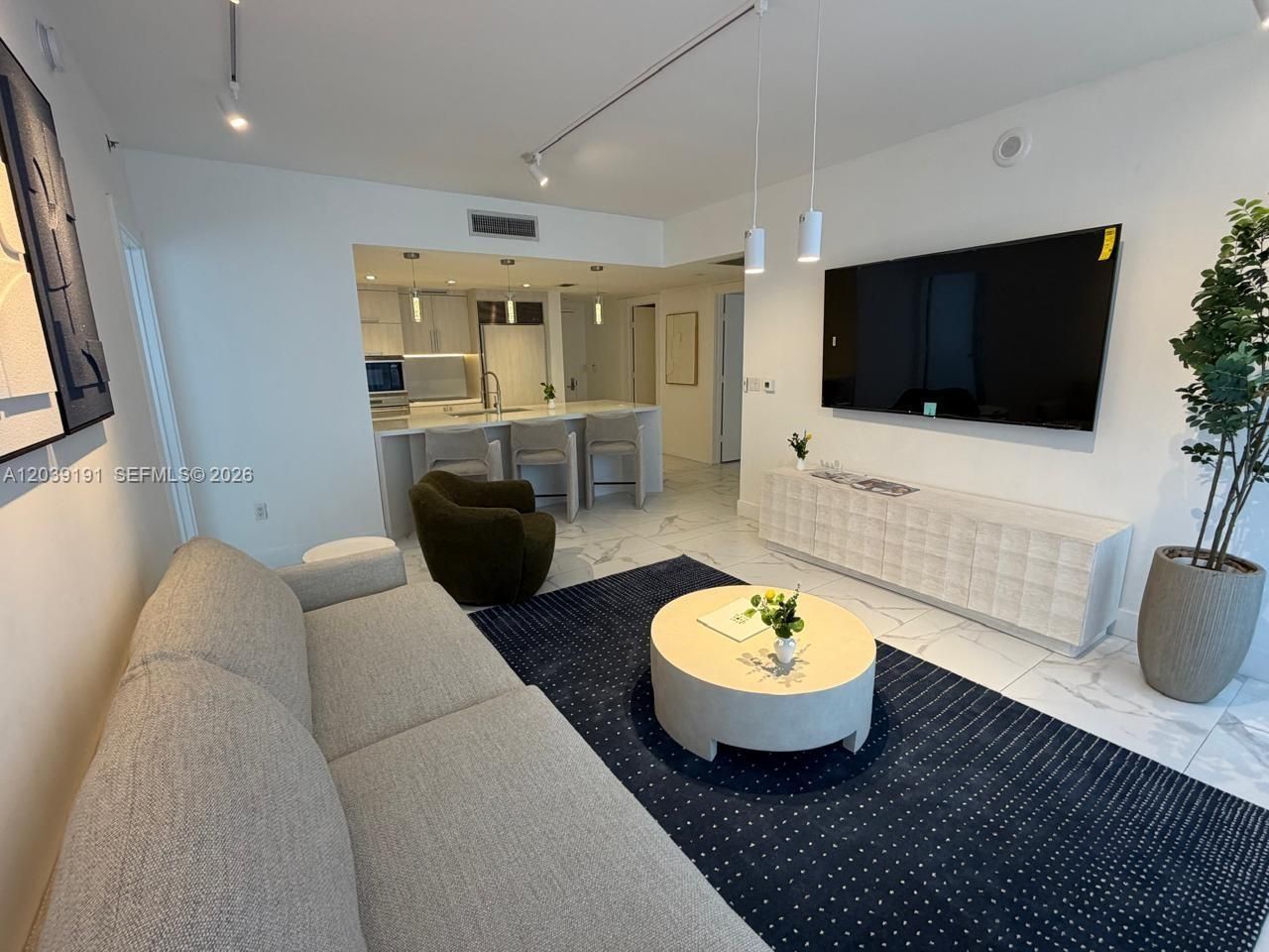 475 Brickell Ave, Unit 3113, Miami, FL 33131 Photo