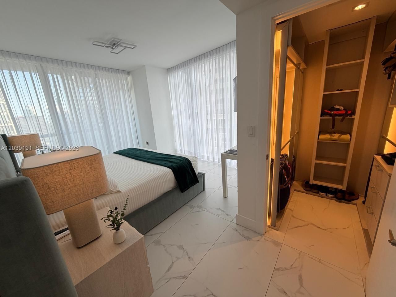 475 Brickell Ave, Unit 3113, Miami, FL 33131 Photo