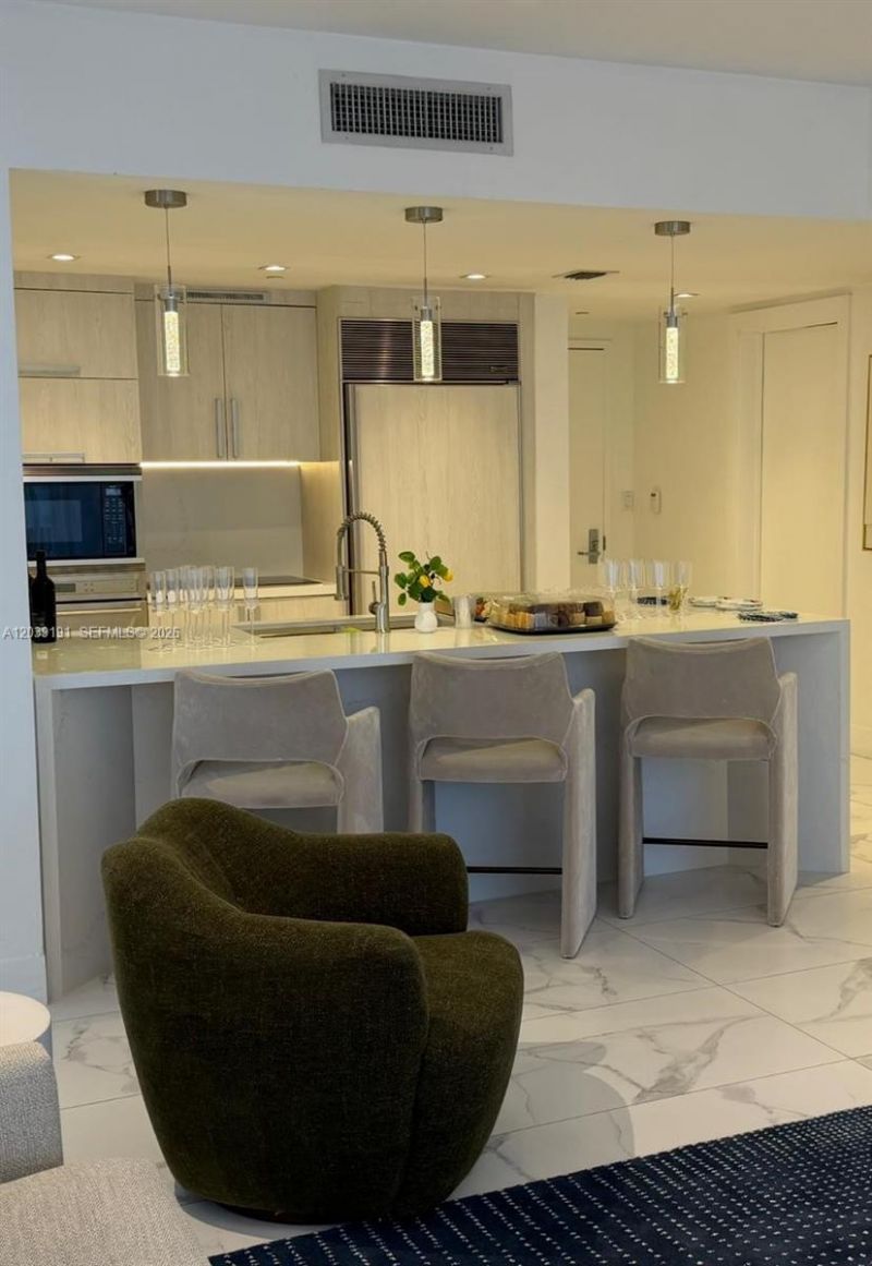 475 Brickell Ave, Unit 3113, Miami, FL 33131 Photo