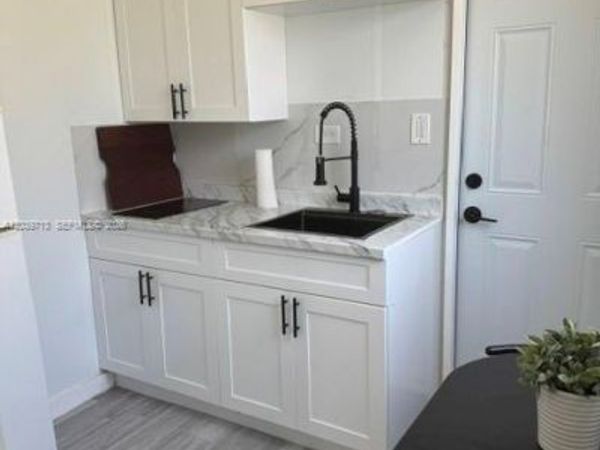 19930 Eagle Nest Rd, Unit 2, Cutler Bay, FL 33157
