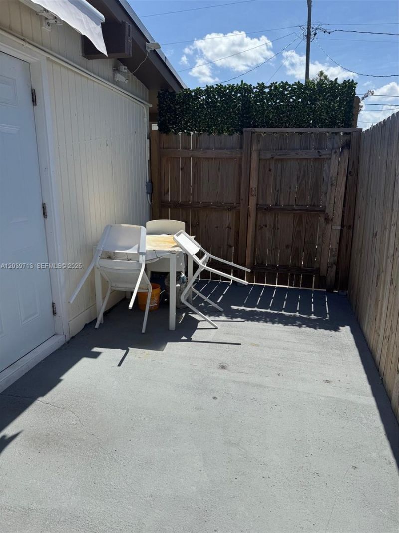 19930 Eagle Nest Rd, Unit 2, Cutler Bay, FL 33157 Photo