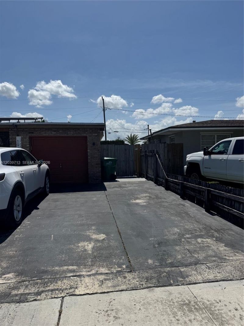 19930 Eagle Nest Rd, Unit 2, Cutler Bay, FL 33157 Photo