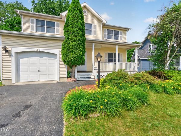 4 Cheshire Court, Albany, NY 12209