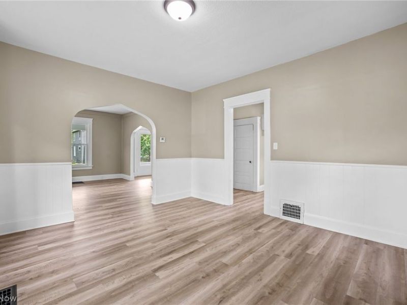 146 W Harrison Street, Alliance, OH 44601 Photo 16