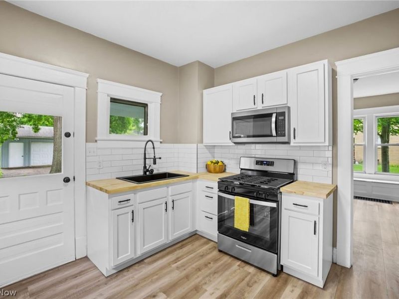 146 W Harrison Street, Alliance, OH 44601 Photo 18