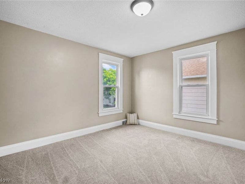 146 W Harrison Street, Alliance, OH 44601 Photo 24