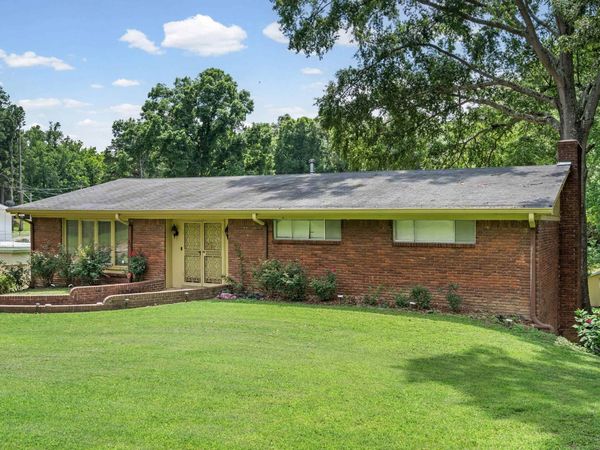 3875 E LAKEMONT DR, Memphis, TN 38128