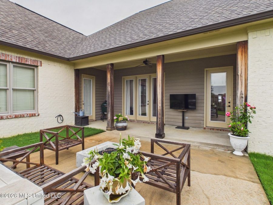 Property Image 37
