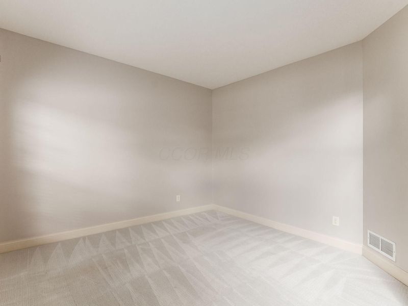 4169 Wyandotte Woods Boulevard, Dublin, OH 43016 Photo 6
