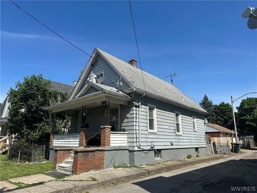 1712 Niagara Street , Niagara Falls, NY 14303