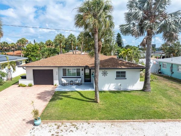 430 88TH AVENUE , ST PETE BEACH, FL 33706