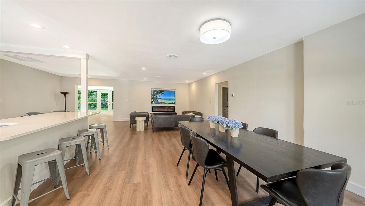 2465 Foster Lane, Sarasota, FL 34239 Photo