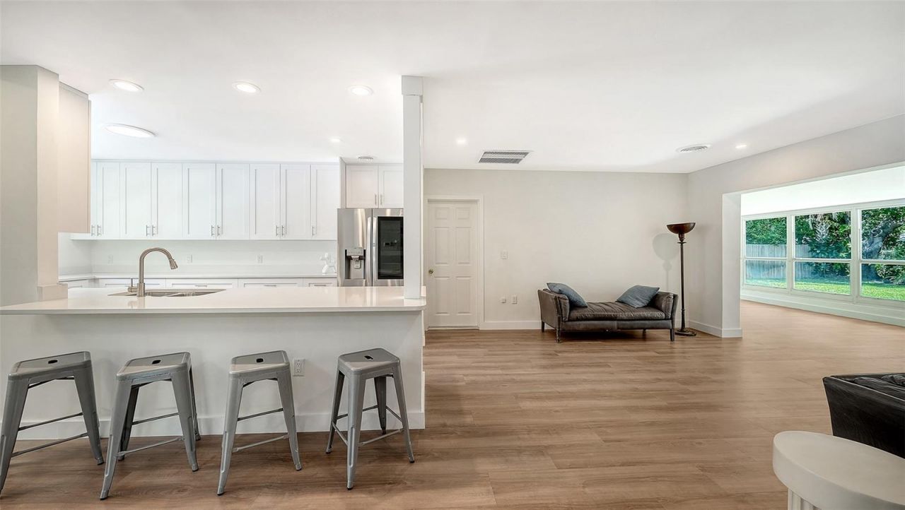 2465 Foster Lane, Sarasota, FL 34239 Photo