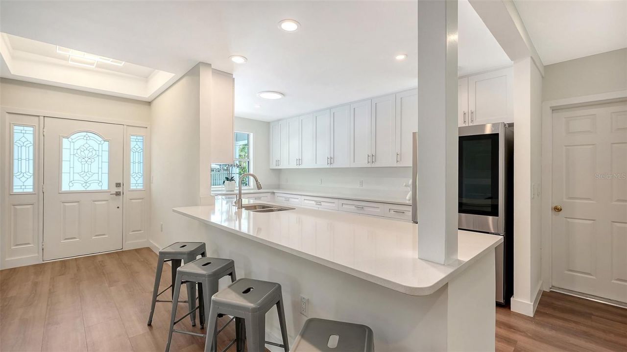 2465 Foster Lane, Sarasota, FL 34239 Photo