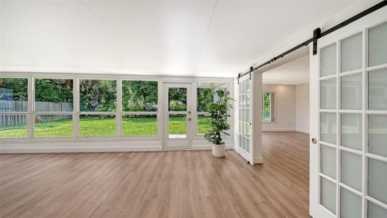 2465 Foster Lane, Sarasota, FL 34239 Photo