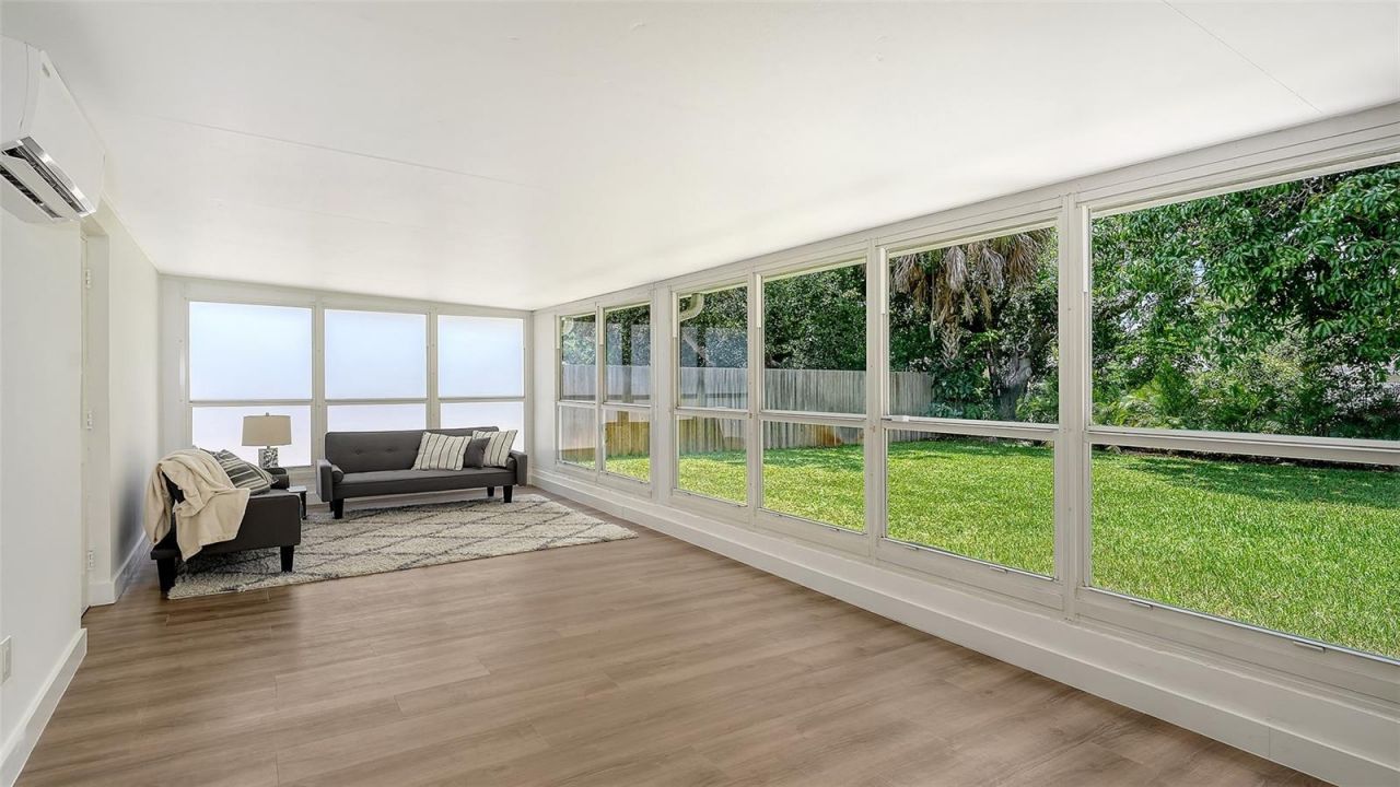 2465 Foster Lane, Sarasota, FL 34239 Photo