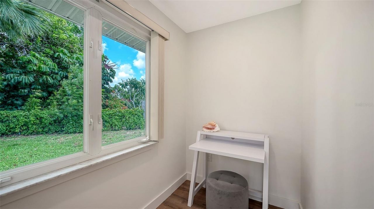 2465 Foster Lane, Sarasota, FL 34239 Photo