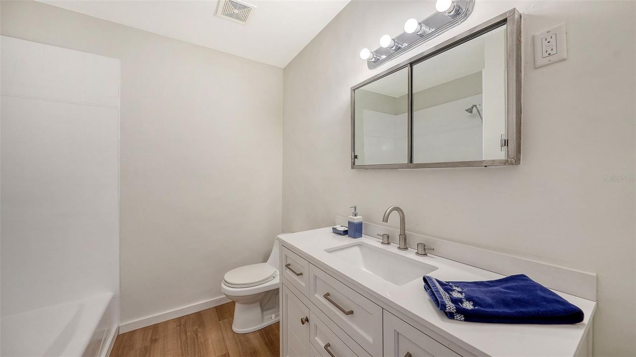 2465 Foster Lane, Sarasota, FL 34239 Photo