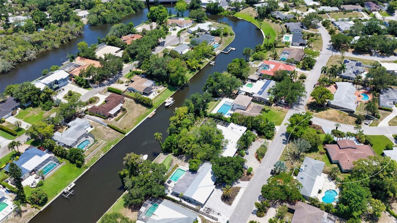 2465 Foster Lane, Sarasota, FL 34239 Photo