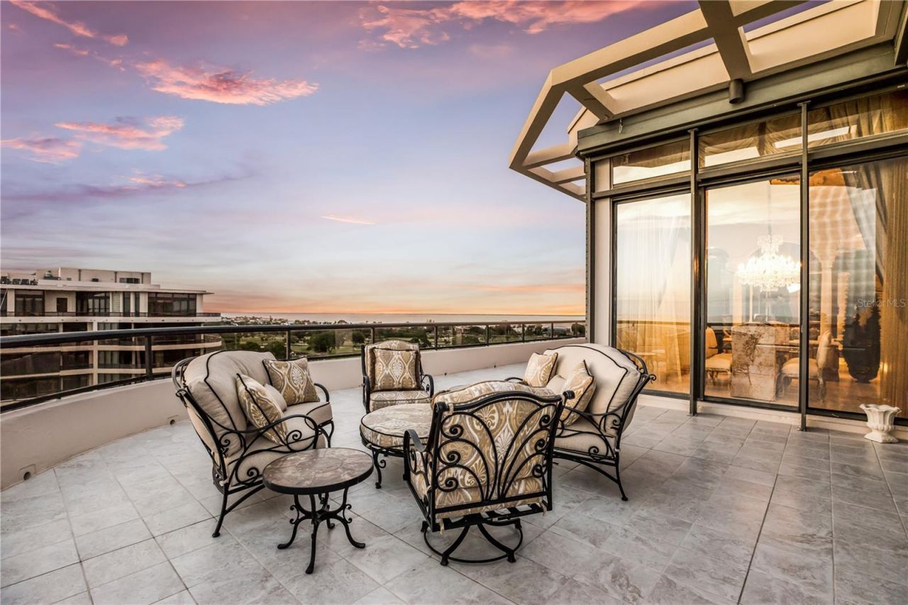 415 L Ambiance Drive, Unit PH-F, Longboat Key, FL 34228 Photo