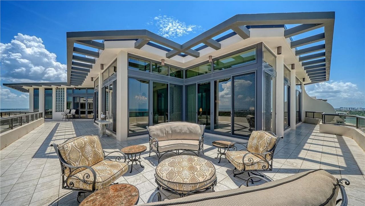 415 L Ambiance Drive, Unit PH-F, Longboat Key, FL 34228 Photo