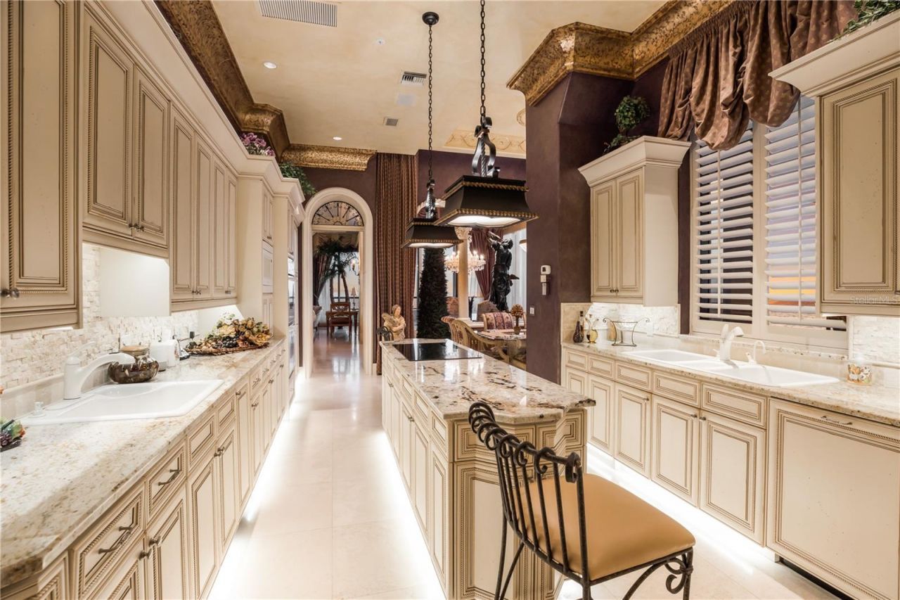 415 L Ambiance Drive, Unit PH-F, Longboat Key, FL 34228 Photo