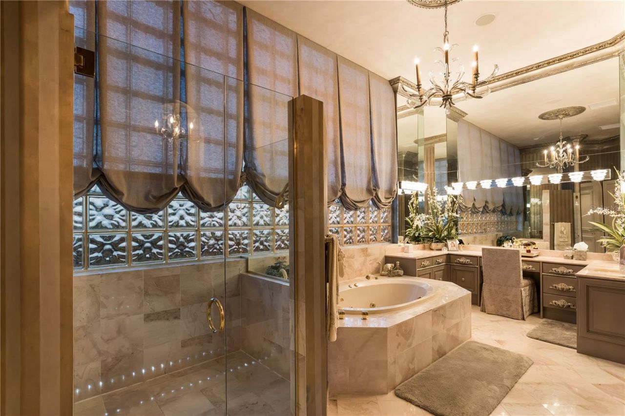 415 L Ambiance Drive, Unit PH-F, Longboat Key, FL 34228 Photo