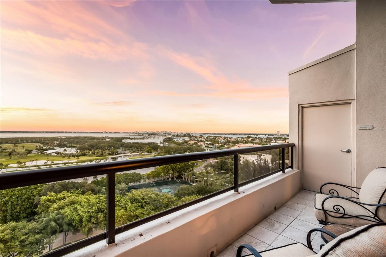 415 L Ambiance Drive, Unit PH-F, Longboat Key, FL 34228 Photo