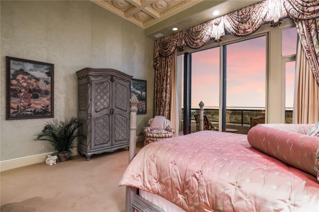 415 L Ambiance Drive, Unit PH-F, Longboat Key, FL 34228 Photo
