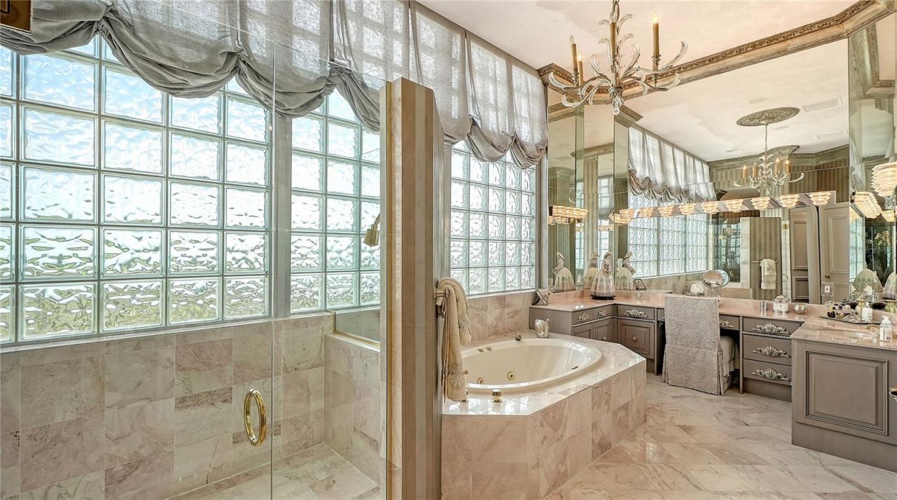 415 L Ambiance Drive, Unit PH-F, Longboat Key, FL 34228 Photo