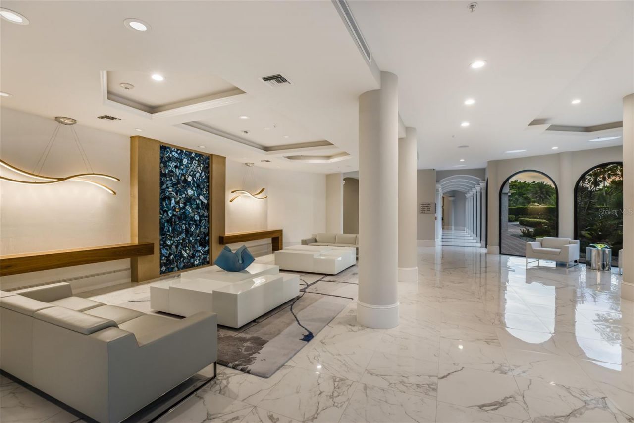415 L Ambiance Drive, Unit PH-F, Longboat Key, FL 34228 Photo