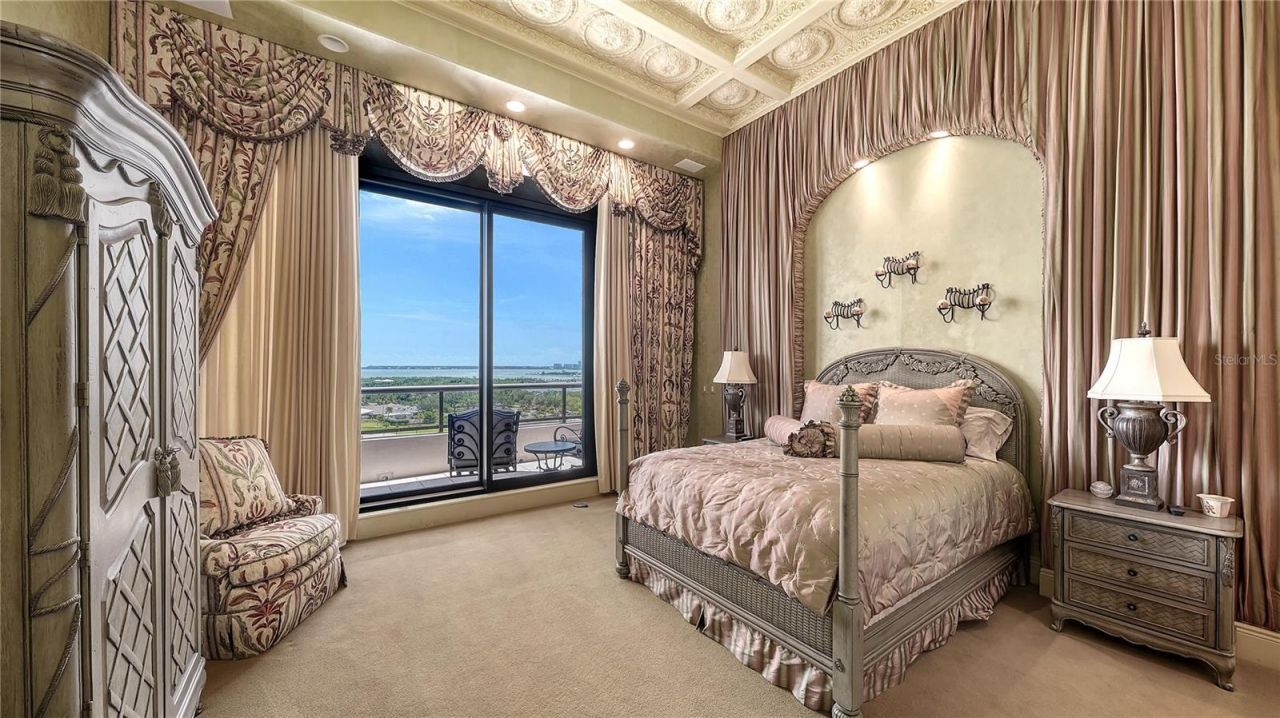 415 L Ambiance Drive, Unit PH-F, Longboat Key, FL 34228 Photo
