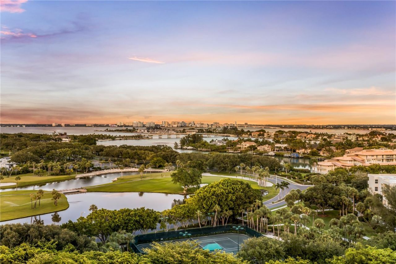 415 L Ambiance Drive, Unit PH-F, Longboat Key, FL 34228 Photo