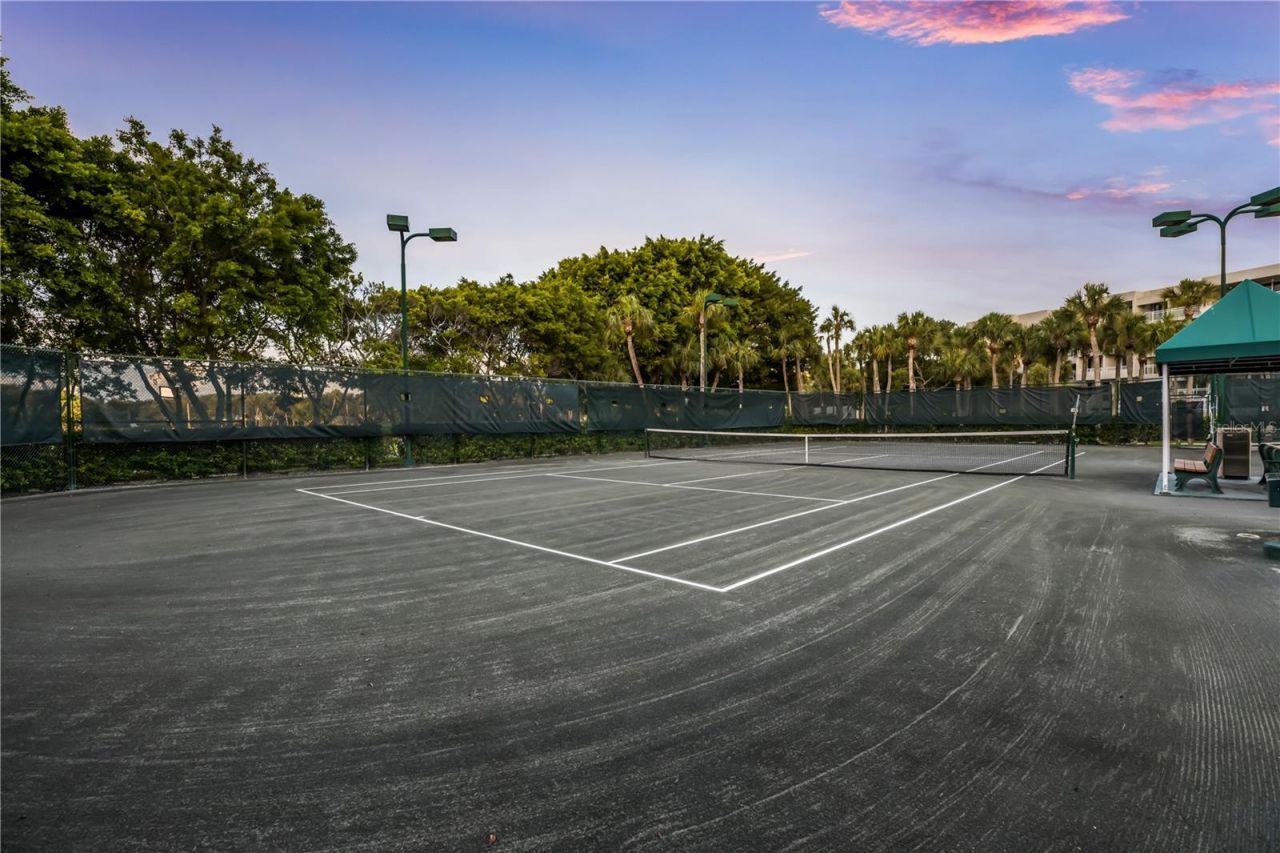 415 L Ambiance Drive, Unit PH-F, Longboat Key, FL 34228 Photo