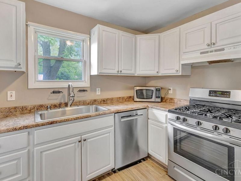 2775 Robertson Avenue, Cincinnati, OH 45209 Photo 17