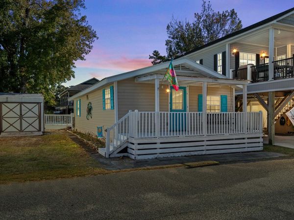 6001 - 1749 S Kings Hwy. , Myrtle Beach, SC 29575