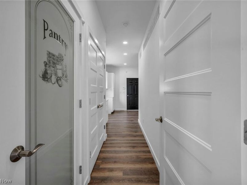 1872 W 57th Street, Cleveland, OH 44102 Photo 18