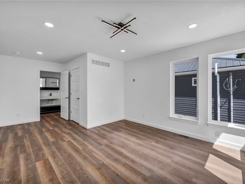 1872 W 57th Street, Cleveland, OH 44102 Photo 22