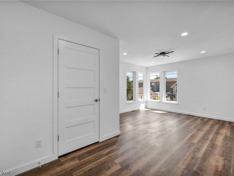 1872 W 57th Street, Cleveland, OH 44102 Photo 23