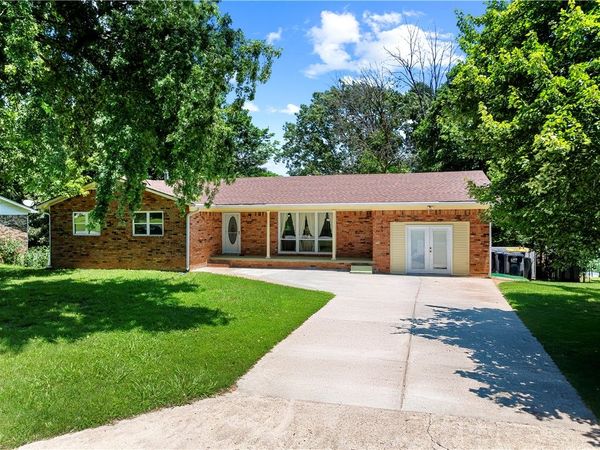 703 N Liberty Street , Harrison, AR 72601